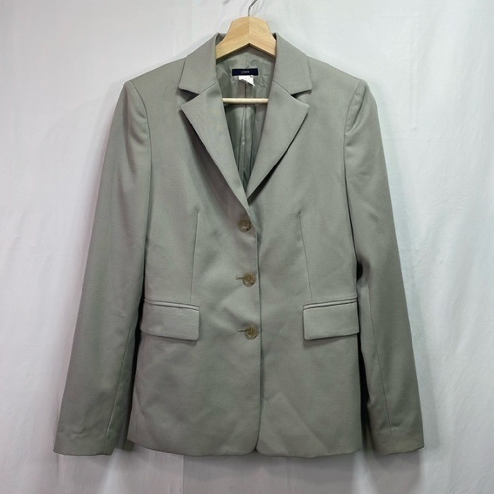 🤖 J.Crew light gray three button wool blazer